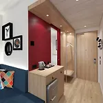 Hotell Hampton By Hilton 4*