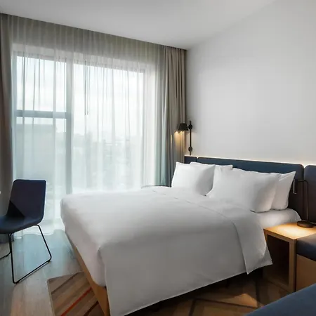 Готель Hampton By Hilton Таллінн