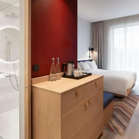 Hampton By Hilton Hotell