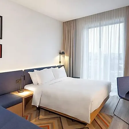 Hotell Hampton By Hilton 4*