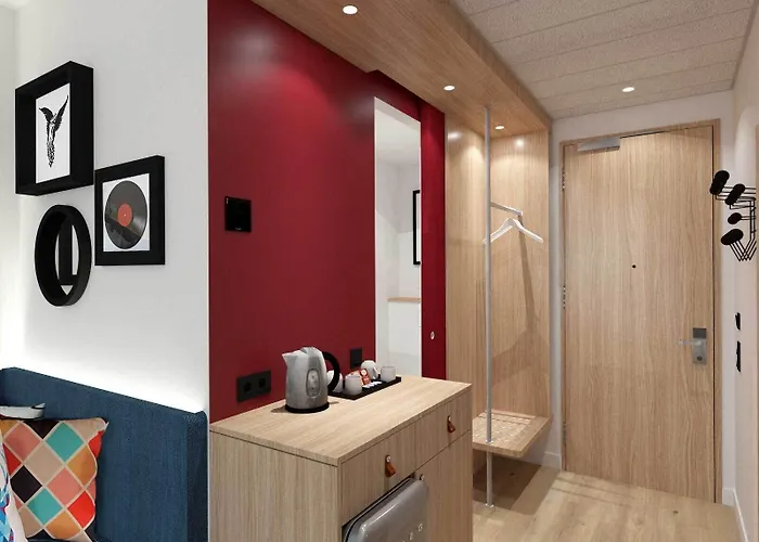 酒店 Hampton By Hilton 4*