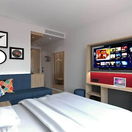 Hampton By Hilton Hotel